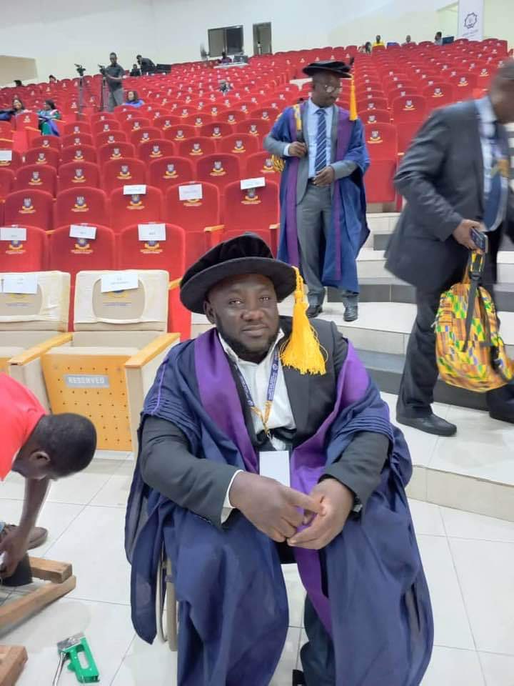Our hearts can’t contain our joy 🥹! Before you lies #Gambia’s newest Consultant Nephrologist 👨🏾‍⚕️ and Fellow of the West African College of Physicians 👨🏾‍🎓 , Dr Abubacarr Jagne. This comes at a time when recent events warrant his expertise within the health sector. Congrats sir! 🥳