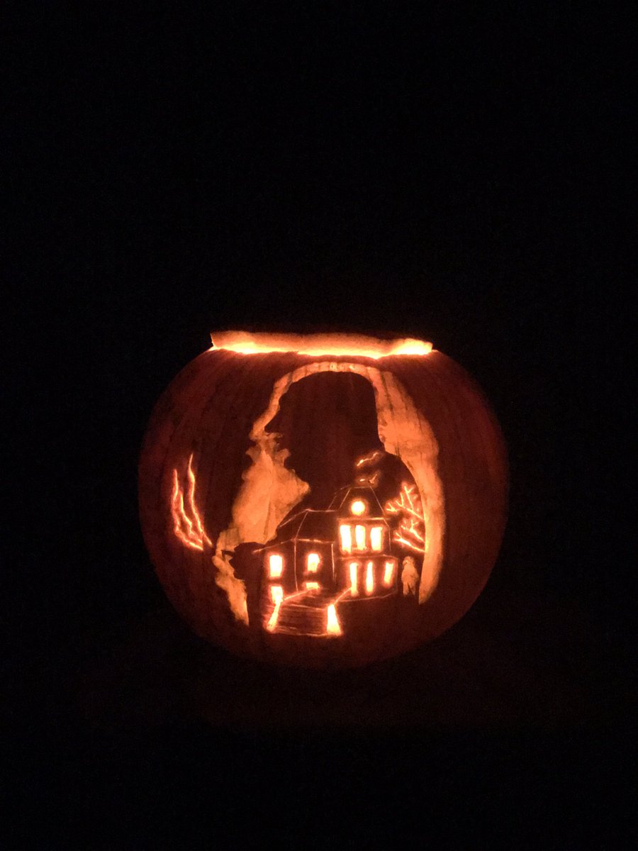 Debbie2965's tweet photo. Happy Halloween. My annual pumpkin carving offerings. https://t.co/eROttnNrph