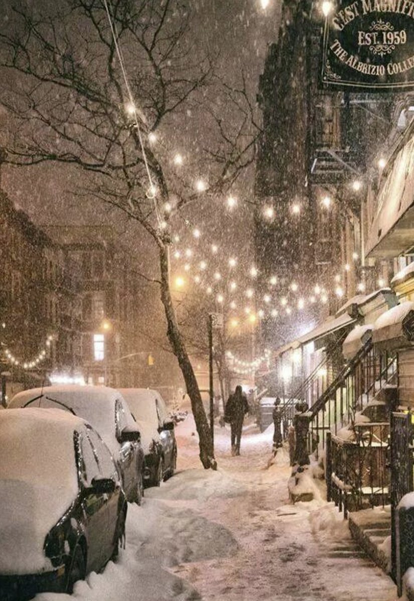 OfficialPLT's tweet photo. NYC in the winter 🙈☃❄ https://t.co/tthiAWmbFO