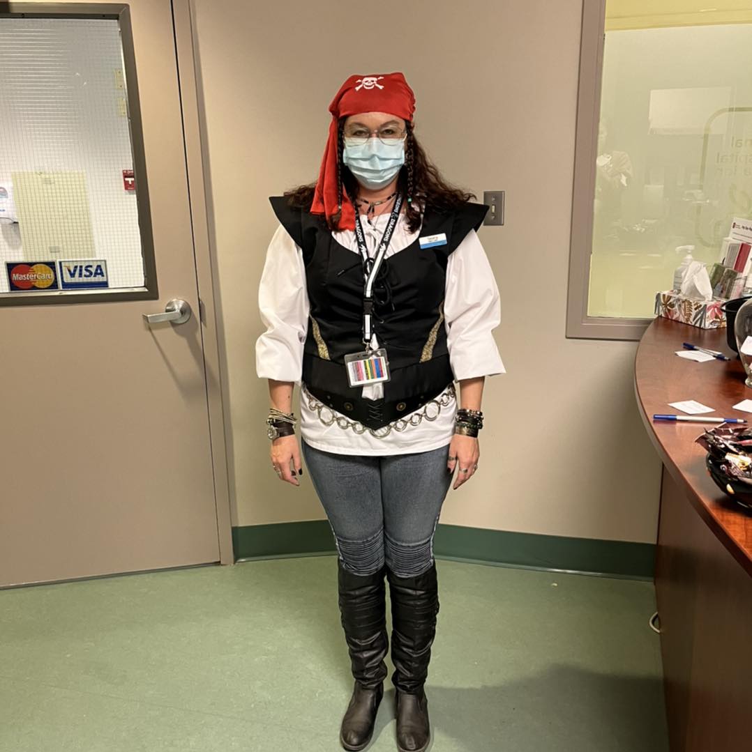 VRHFoundation's tweet photo. Our staff are having a blast today -- have a safe and Happy Halloween, from Valley Regional Hospital!

#CommunityIsOurFoundation #HappyHalloween #ValleyRegionalHospital #AnnapolisCommunity #NovaScotia https://t.co/uhvMxc1jiE