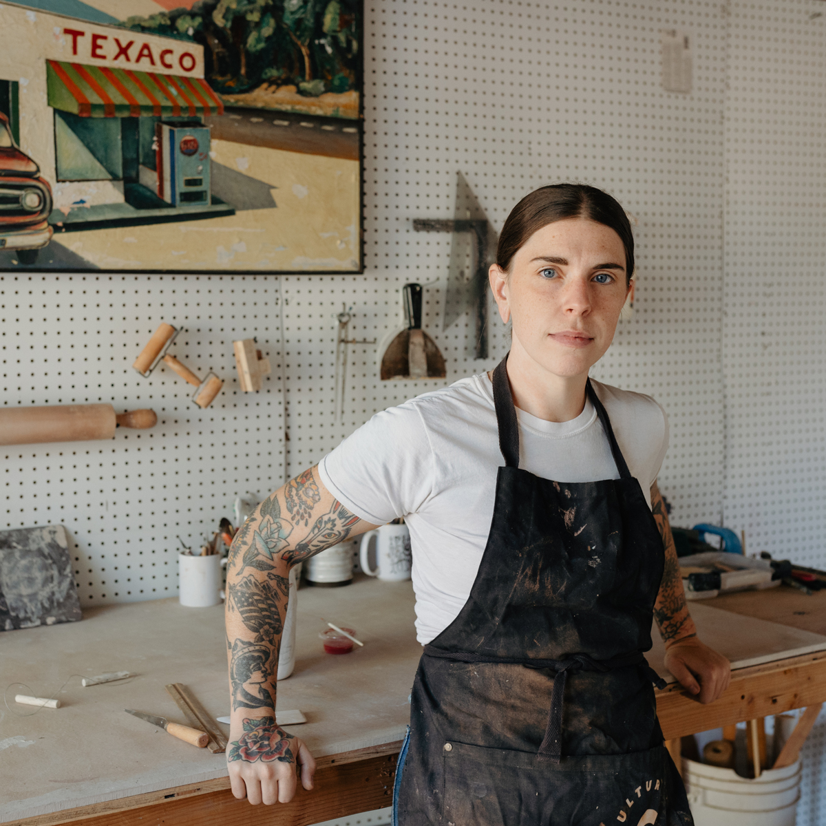 craftcouncil's tweet photo. The Queue: Mattie Hinkley is a mixed media artist whose joyful domestic objects are featured in our Winter 2023 issue. 

Read about their influences, favorite tools, and artists who inspire them:
https://t.co/eQBEgA5CL5 https://t.co/j7g3uNa6Ng
