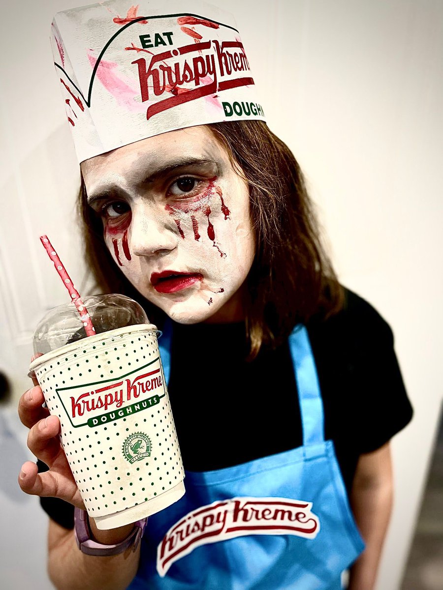 martyoldroyd's tweet photo. When your 9 year old daughter is @krispykremeUK obsessed and want to go as a zombie krispy kreme worker! #trickortreat #donutobsessed #krispykreme
#yearsupplyofdonutsifyoudontaskyoudontget https://t.co/b87zqDe57H