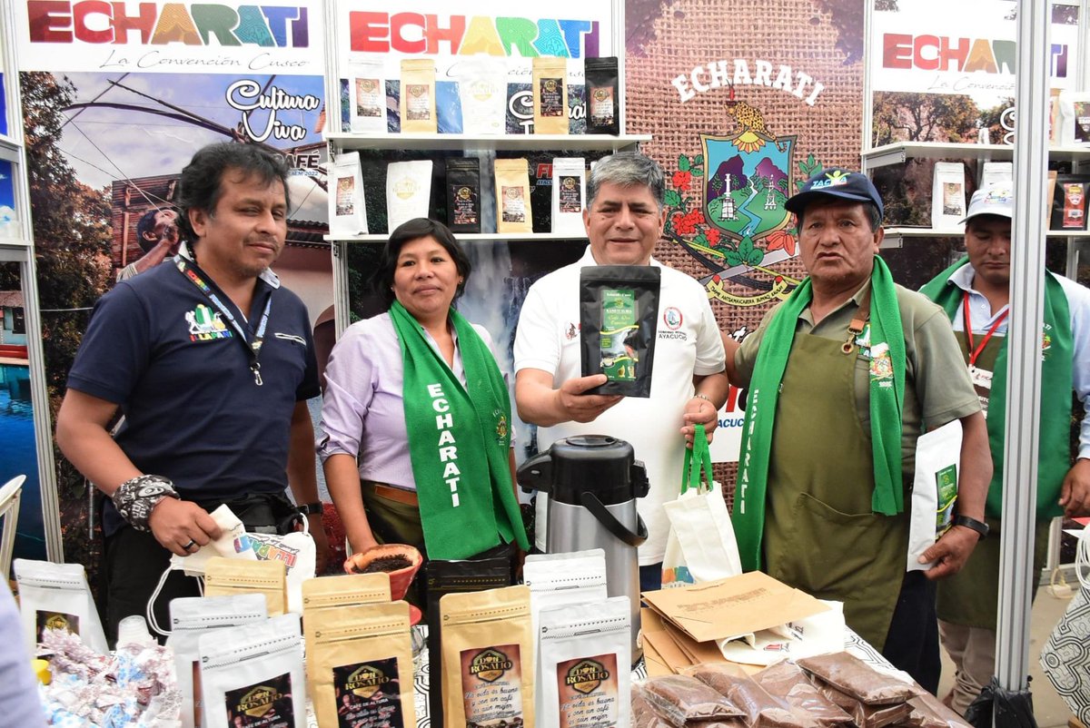 Ficafe_peru's tweet photo. #FicafeAyacucho_Vraem2022
Ven y sé parte de la fiesta del café peruano. Más de 250 organizaciones del VRAE, Puno, Cusco, Huánuco, Cajamarca, Junín, San Martín, Amazonas, Pasco, Huancavelica, Apurímac y otros te esperan con lo mejor de los cafés especiales del Perú. https://t.co/PWIMiolGl4