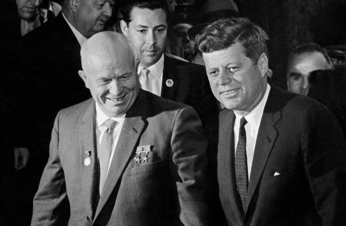 Кто 60 лет назад разрубил «Карибский узел»?

Читаем — weekend.rambler.ru/read/49607473?…
