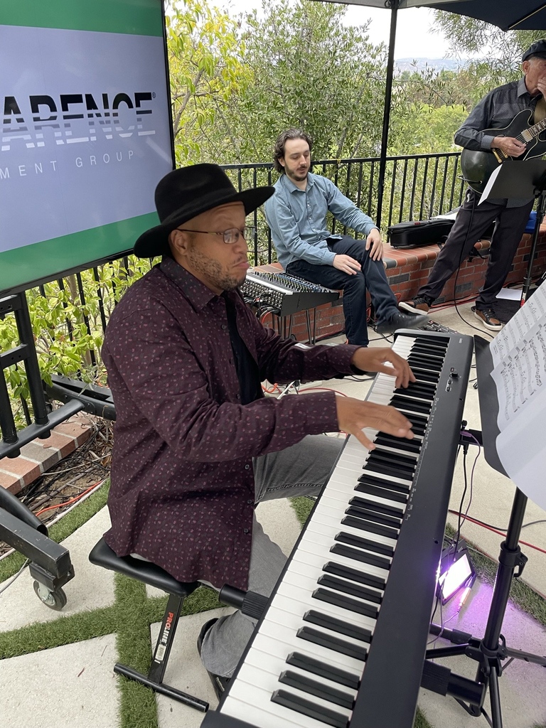 TransparenceEnt's tweet photo. Thank you to everyone who came to honor Mike Lang and living legends Reggie and Vincent Calloway at #jamminforjazz! Stay tuned for future events! 🎶⁠
⁠
Want to learn more about Transparence Entertainment? Clink the link in bio to learn more!⁠
⁠
#yourmusicyourmoney https://t.co/Nl3c9dGHj3