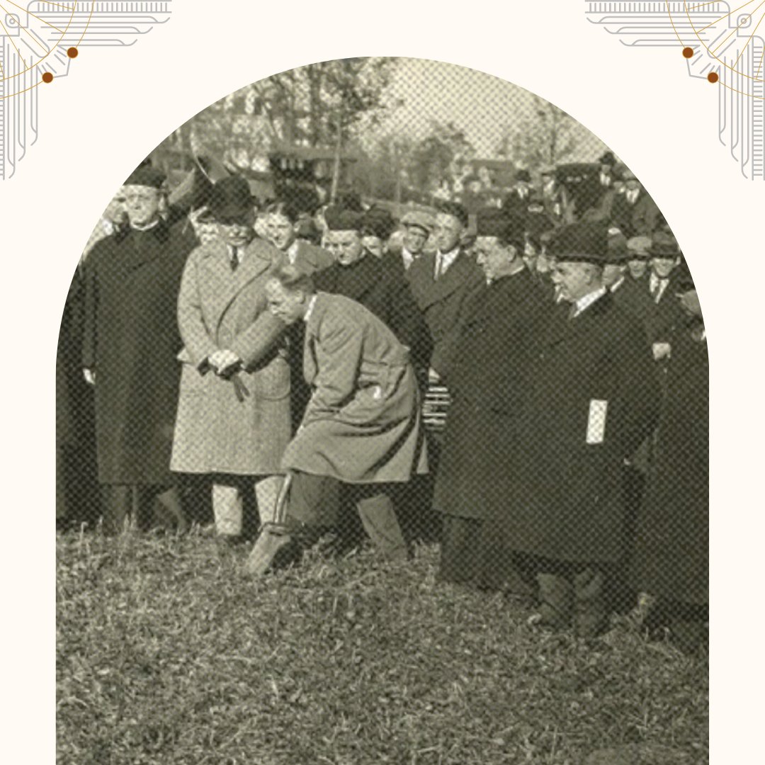 BapstLibrary's tweet photo. 100 years ago today, Boston College broke ground in a ceremony that marked the beginning of construction for Bapst Library. The building was completed in 1925 and has served as a favorite study spot of BC students ever since. https://t.co/bOaCobm352