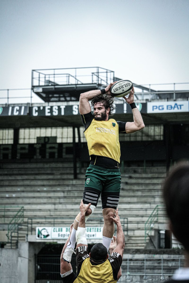 UsmSapiacRugby's tweet photo. ๐ @RCME91
#USMRCME #TrainingDay #AllezSapiac https://t.co/sqOvrZHlQz