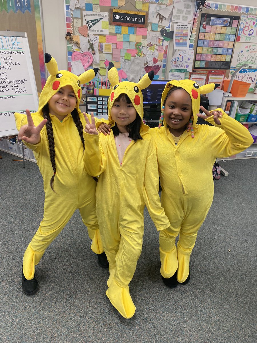 MSchmidt2019's tweet photo. Happy Halloween!!👻🎃 @hillerwildcats #wearelamphere https://t.co/TZ7gZCH5mu