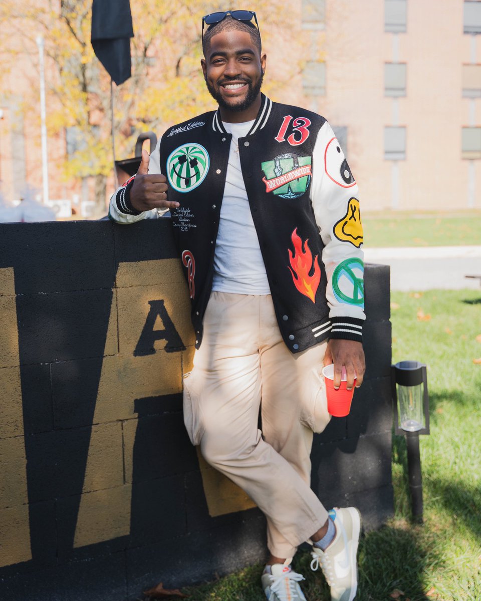Jelani_Bryant8's tweet photo. I was a steppa way before the show😎

#DSUHomecoming #BHOE #AlphasUp 📈 https://t.co/C66N5ZBh0Q