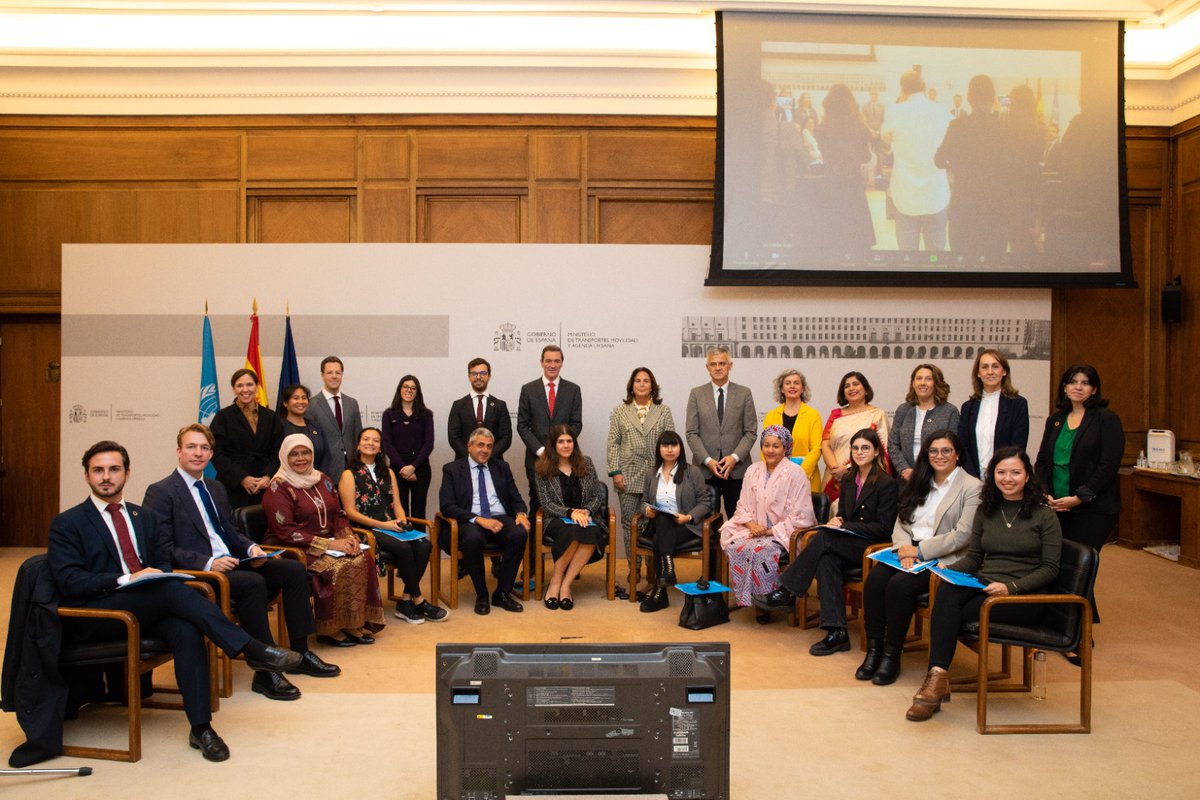 AminaJMohammed's tweet photo. They're bold. They're smart. They're driven. Young people are at the forefront of innovation and lasting change. #Local2030 https://t.co/bMFtICA5Vx