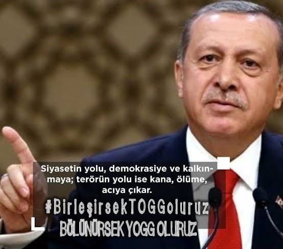 Cumhurbaşkanı Erdoğan: 

Togg, Avrupa'nın yollarına girdiği zaman ciddi manada tutuşacaklar.
#BirleşirsekTOGGOluruz

BÖLÜNÜRSEK YOGG OLURUZ