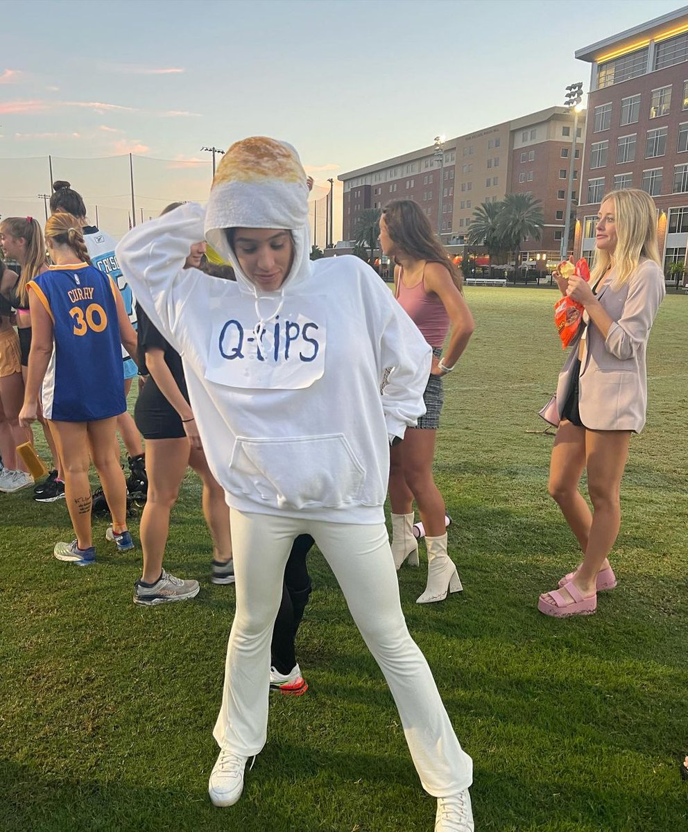 Q-tips® tweet media