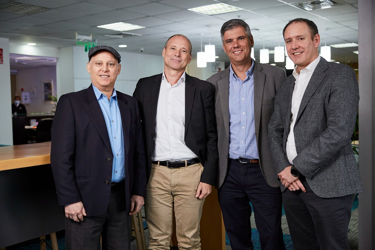 JavierHoyle's tweet photo. Un gusto poder recibir la visita de Fritz Hoderlein CEO NTT DATA Europa y LATAM. Nos inspira su motivadora forma de ver a la compañía, pero sobre todas las cosas su calidez humana. https://t.co/WJ8WMvbRDt