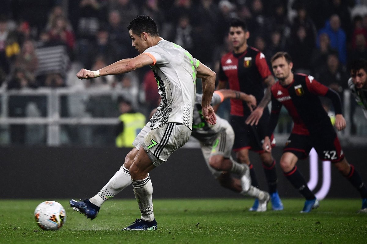 TimelineCR7's tweet photo. ON THIS DAY 2 YEARS AGO:

Cristiano Ronaldo scored in the 92nd minute to make it 2-1 against Genoa but the referee cancelled out the goal. 

Cristiano won the penalty in the 93rd minute and won Juventus the game. https://t.co/7gKTdMfjoo