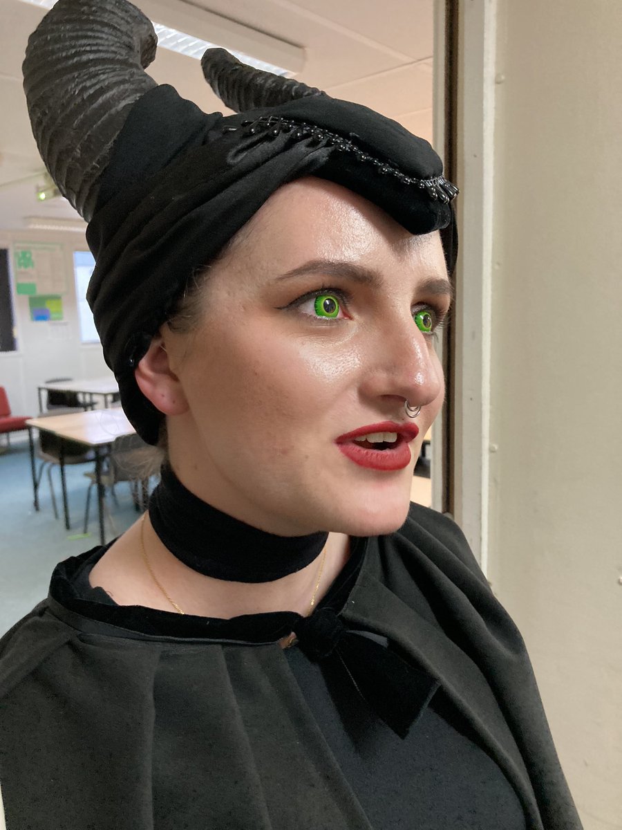 MissSwansonMods's tweet photo. Team Humanities was even more scary than usual today as we helped @DunnottarHouse @MackieAcademy #ScareHunger #commitment #teamwork #TrickOrTreat π»ππ§πΌββοΈπ§π»ββοΈ https://t.co/cmJRDrzp0c