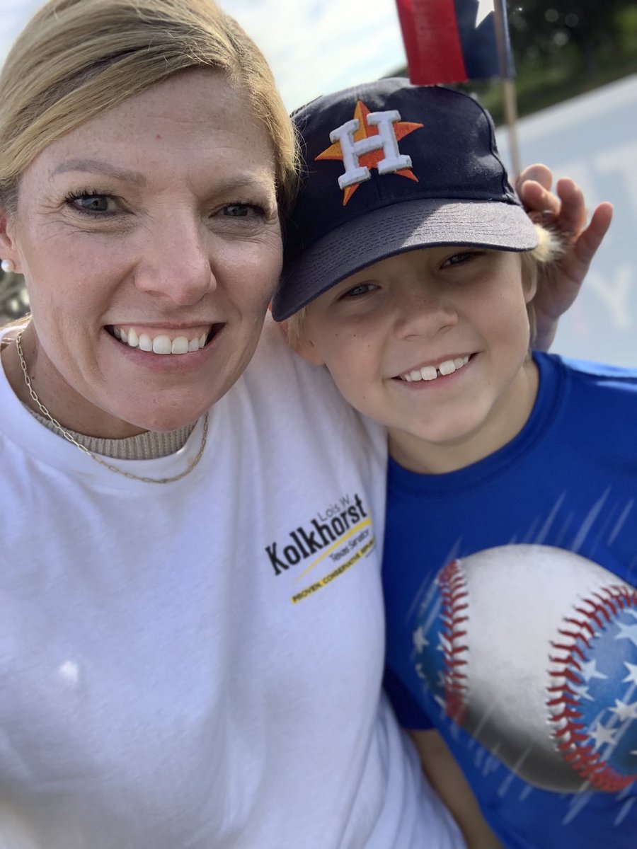 brittanibilse's tweet photo. We support ⁦⁦@loiskolkhorst⁩ ! Let’s go!         #txlege https://t.co/gOE6uRY31F