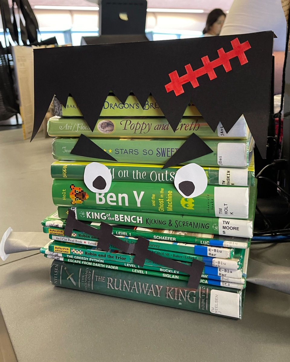 Happy Halloween from all of us at the Library! Our children's librarians got very creative this year with some themed book stacks!
 Introducing:
🧙Wanda the Winter Park Witch
🎃Book-kin
🧟‍♂️Booken-stein