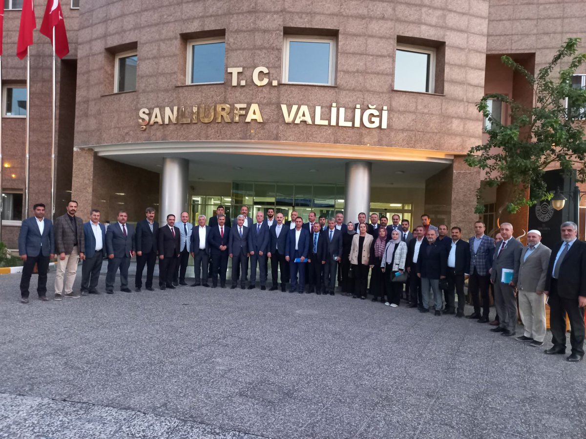 Eğitim Platformu Şanlıurfa (@edepurfa) on Twitter photo Şanlıurfa EDEP Ekim ayı toplantısını, Vali yardımcımız Ahmet Fatih Sungur beyi hayırlı olsun ziyareti sonrasında gerçekleştirdik. Katılım sağlayan tüm müdürlerimize başkanlarımıza teşekkür ediyoruz. Sn vali yardımcımıza misafirperverliği için teşekkür ediyoruz <a href="/ZEYNELONAL/">Zeynel Önal</a> Şanlıurfa EDEP Ekim ayı toplantısını, Vali yardımcımız Ahmet Fatih Sungur beyi hayırlı olsun ziyareti sonrasında gerçekleştirdik. Katılım sağlayan tüm müdürlerimize başkanlarımıza teşekkür ediyoruz. Sn vali yardımcımıza misafirperverliği için teşekkür ediyoruz <a href="/ZEYNELONAL/">Zeynel Önal</a>