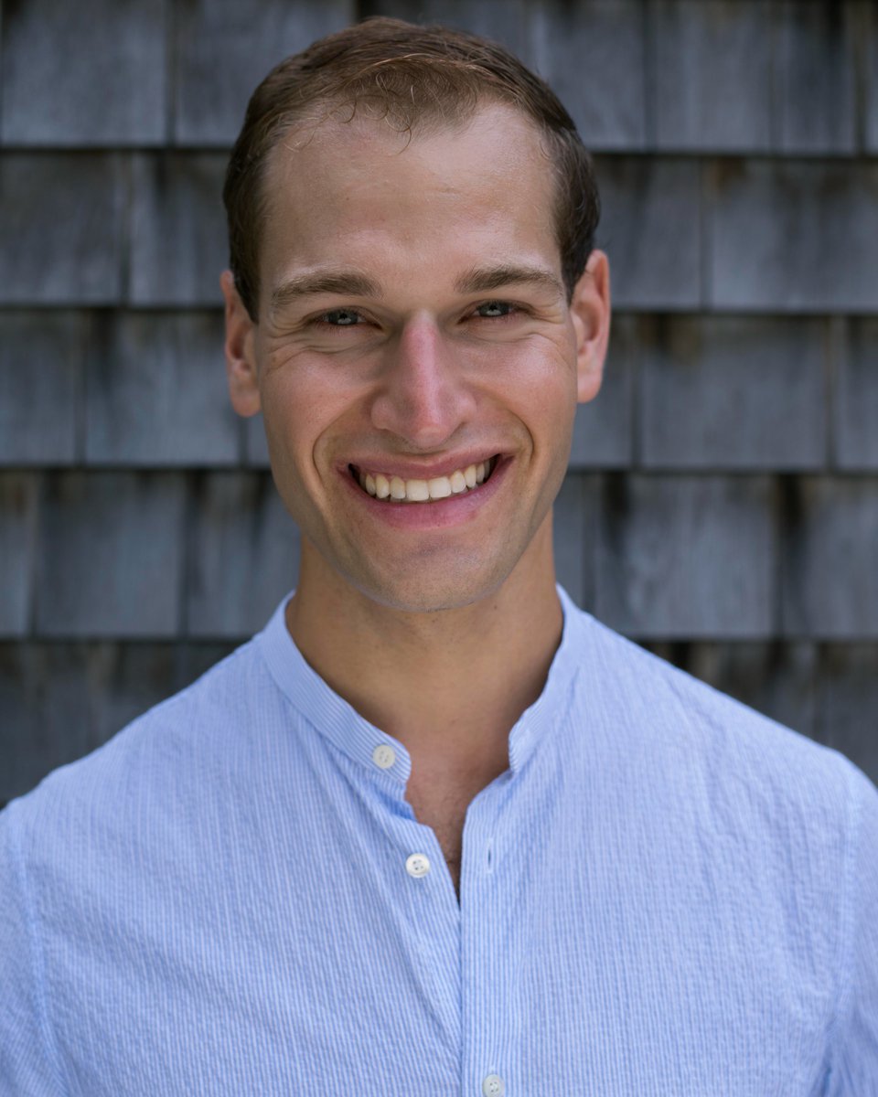 OfficialSMBE (@officialsmbe) on Twitter photo Congratulations Michael Goldberg <a href="/goldmich1/">Michael Goldberg</a> also from SMBE!
Michael is a postdoc with <a href="/aaronquinlan/">Aaron Quinlan</a> at <a href="/UofUHealth/">University of Utah Health</a> and recently completed his PhD with <a href="/Kelley__Harris/">Kelley Harris</a> at <a href="/uwgenome/">UW Genome Sciences</a>. He studies mutation rate variation across evolutionary and developmental time. Congratulations Michael Goldberg <a href="/goldmich1/">Michael Goldberg</a> also from SMBE!
Michael is a postdoc with <a href="/aaronquinlan/">Aaron Quinlan</a> at <a href="/UofUHealth/">University of Utah Health</a> and recently completed his PhD with <a href="/Kelley__Harris/">Kelley Harris</a> at <a href="/uwgenome/">UW Genome Sciences</a>. He studies mutation rate variation across evolutionary and developmental time.