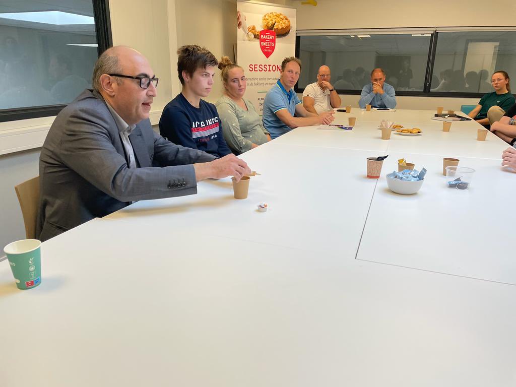 Maandag was ik samen met Tweede Kamerlid <a href="/HabtamudeHoop/">Habtamu de Hoop</a> te gast bij Aeres Group in Leeuwarden en 
Cibap vakschool voor verbeelding in Zwolle.
Twee prachtige mbo scholen die opleiden voor het Nederland van nu en in de toekomst.