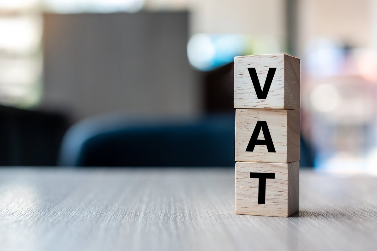 Ben Lockwood, Li Liu, and Eddy Tam question whether the VAT threshold in the UK inhibits growth and ask whether it should be lower. Read the blog and working paper at oxfordtax.sbs.ox.ac.uk/article/is-the…