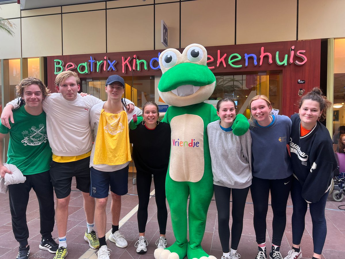 Vindicat In Actie is afgelopen week samen met 10 andere teams op de fiets gestapt om geld op te halen voor het project #knuffelvriendjes van het Beatrix Kinderziekenhuis in Groningen. In totaal hebben zij €20.287 bij elkaar gefietst. 
Super van iedereen die heeft meegedaan!