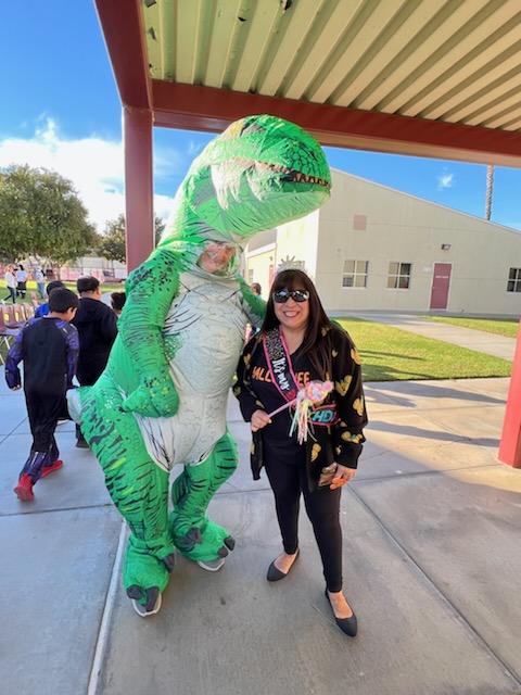 PHaro1031's tweet photo. Leading the Halloween parade at Cooley Ranch. Great way to start my birthday day! https://t.co/CrCsKr9h9n