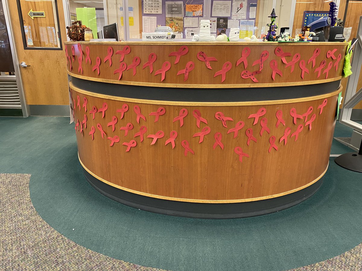 IslipHSLibrary tweet media