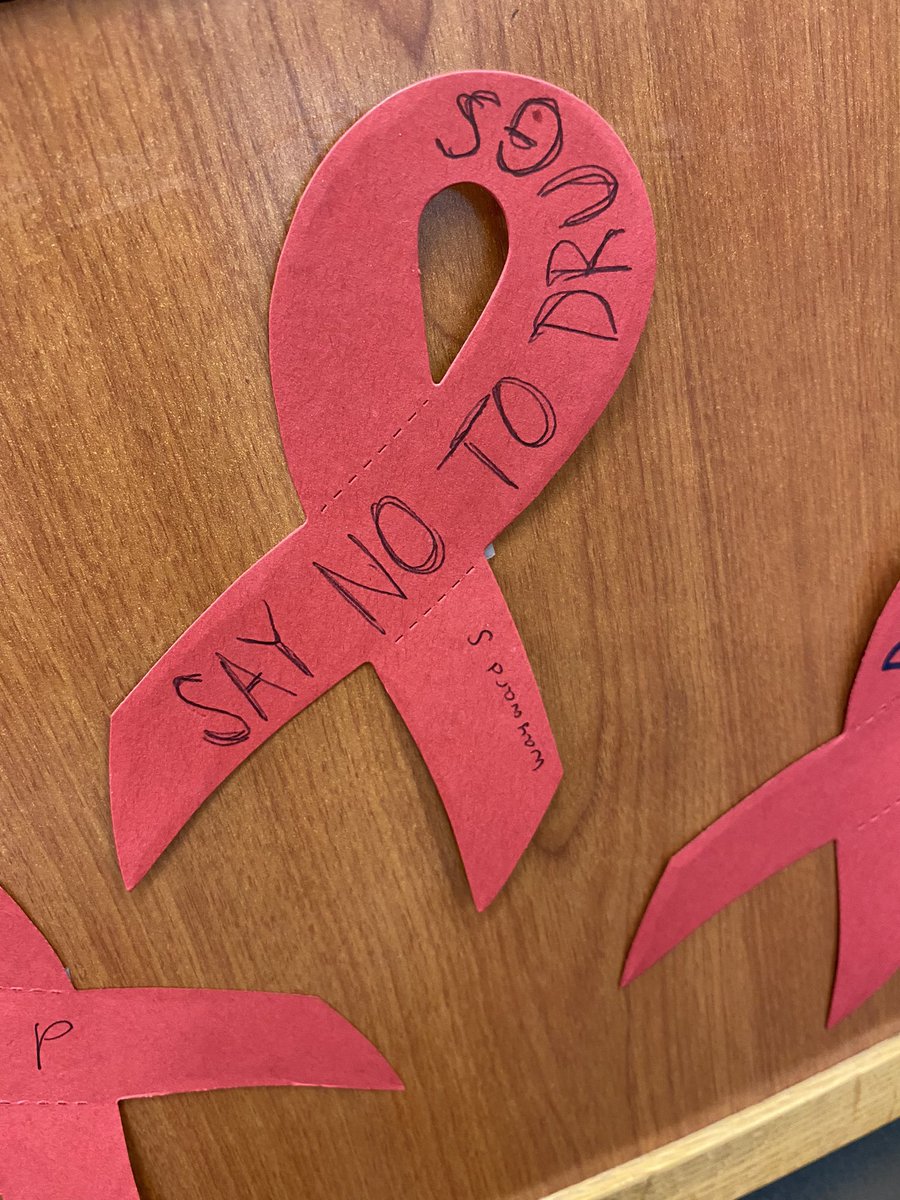 IslipHSLibrary tweet media