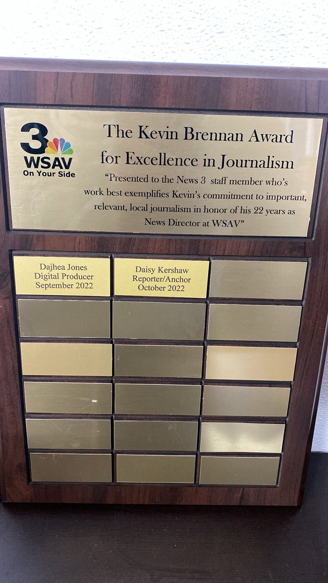 NoBylineDaj's tweet photo. It’s Halloween and I’m feeling scary thankful to be honored with the very first Kevin Brennan Award for Excellence in Journalism! Shout out to my wonderful colleagues that constantly push me to be a better journalist. 🏆✍🏽 Congrats to @dgracetv also! https://t.co/dtJsCuW2Nk