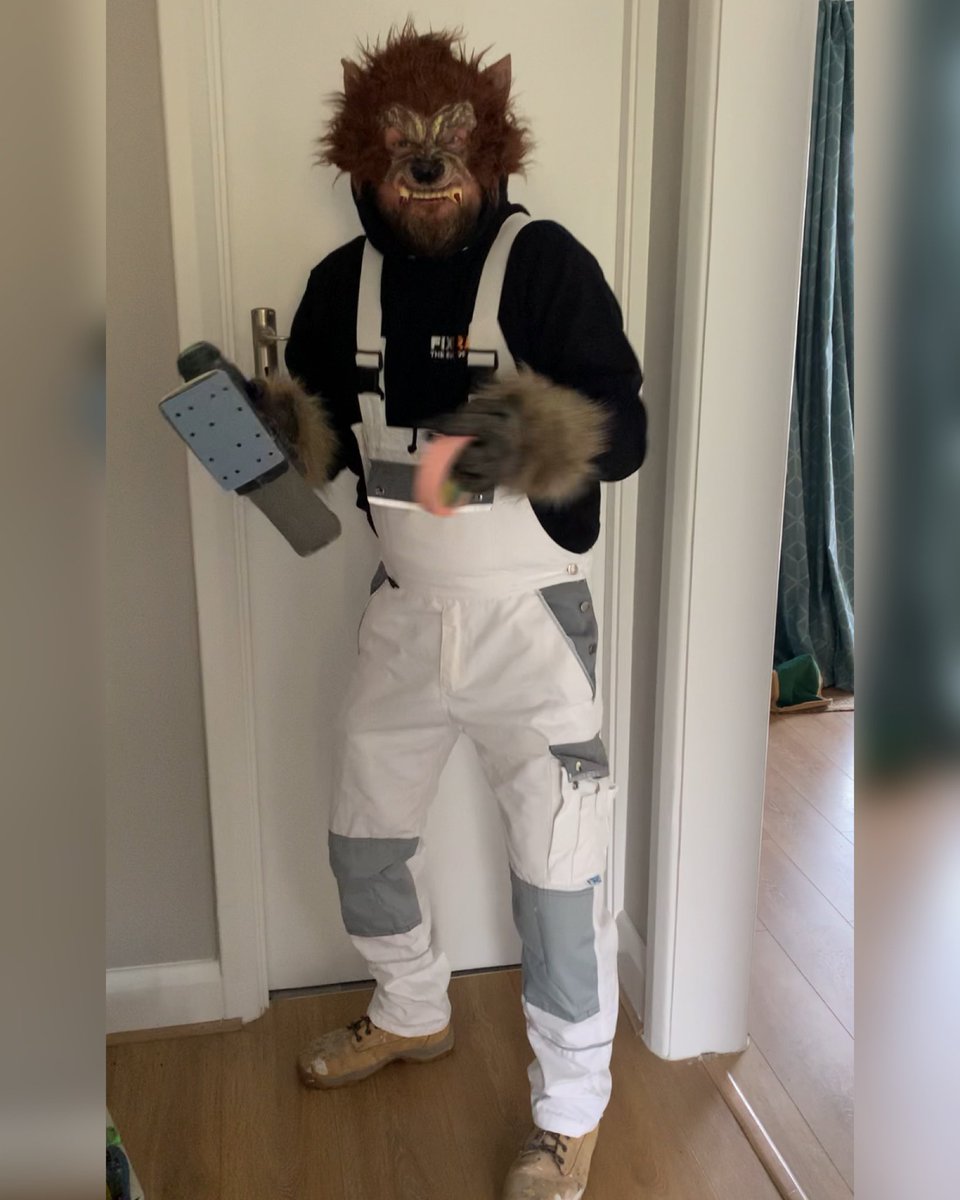 BardallDecor's tweet photo. I’ll huff… and I’ll puff… and I’ll brush your house in… grey, magnolia, whatever colour you want. 

🐺🌕🎃

#Halloween https://t.co/Um0TQmP47g