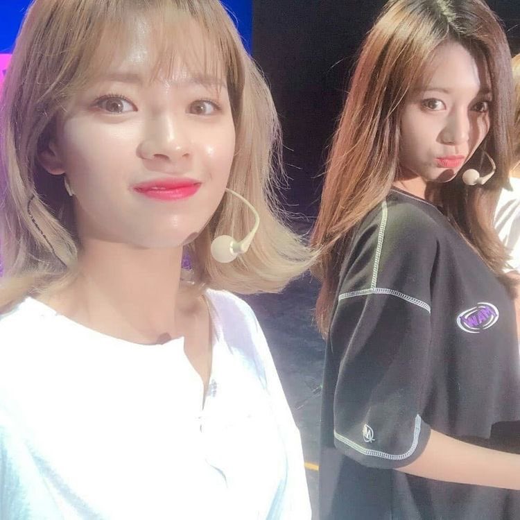 Happy jeongyeon day🤍🤍