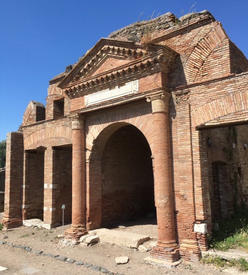 Looking forward to all things #Roman #Archaeology and Storage this Wednesday night at 6pm, as I host the phenomenal Astrid Van Oyen for our @the_bsr Rickman Lecture!

Register 👉 bsr.ac.uk/the-roman-empi…