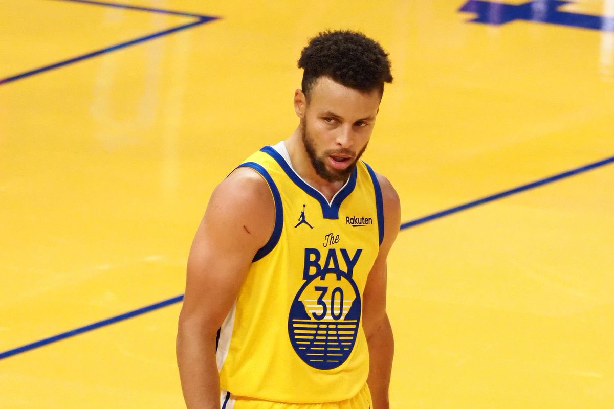 curGOAT4three's tweet photo. @BleacherReport This mf when he can’t miss from deep. https://t.co/ianRhgOUyV