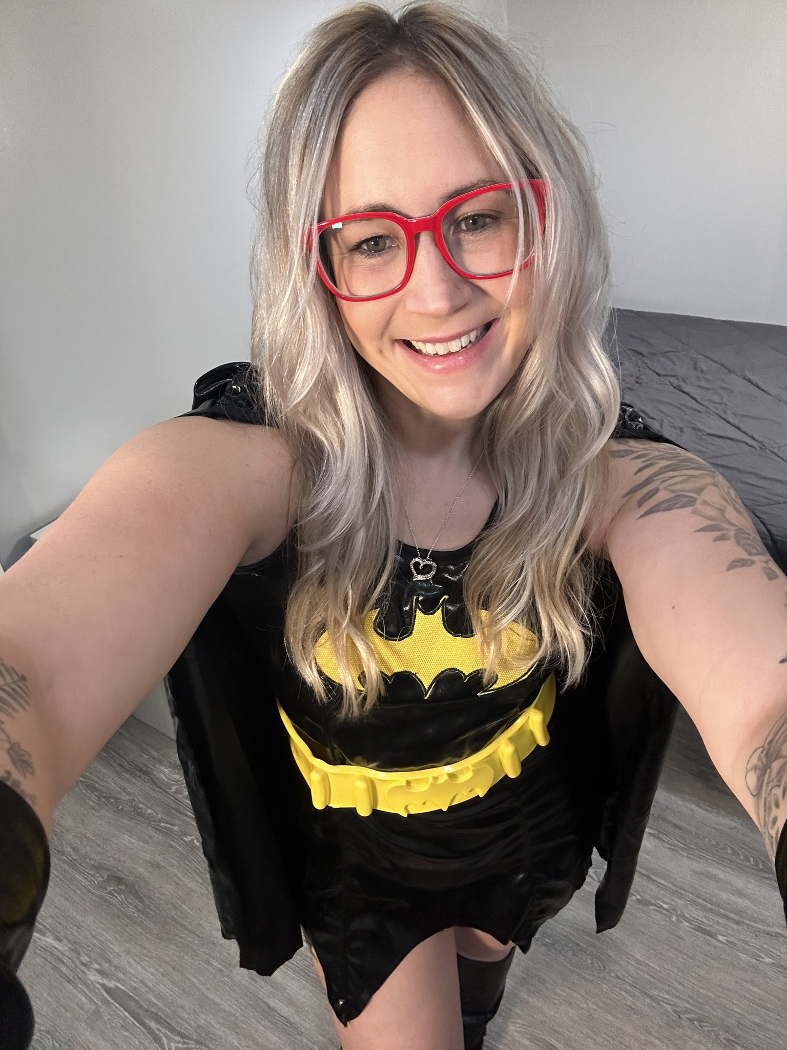 SubGirl0831 on Twitter "Happy Halloween🎃 We live on Twitch (Batgirl