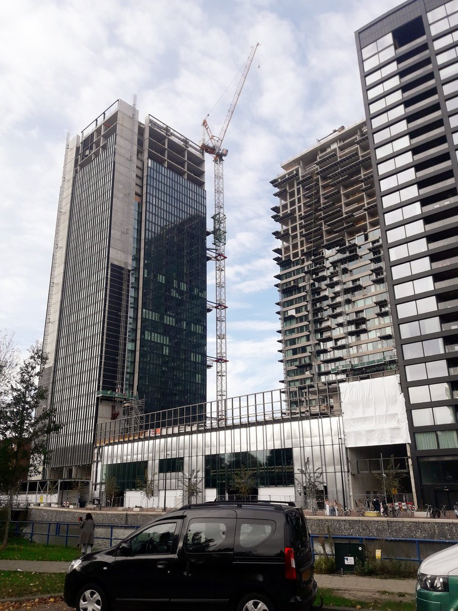 Yvie Amsterdam <a href="/amsterdam_ij/">amsterdam-ij.nl</a> met hotel en woontoren  <a href="/teamVarch/">Team V Architecture</a>