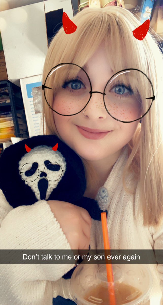 beck_untitled's tweet photo. what’s your favorite scary movie 
👻🔪🎃 https://t.co/dlfNeLRkLn