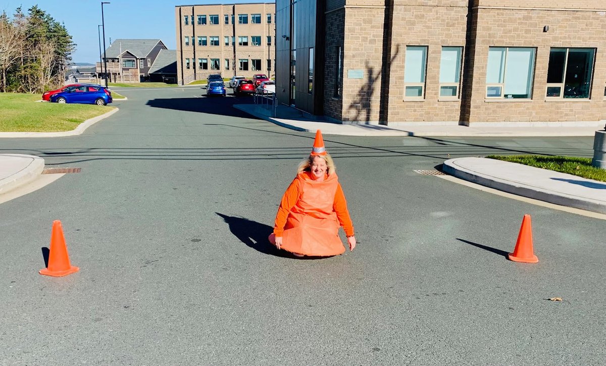 The scariest part of Halloween was when we temporarily lost Ms Murray <a href="/RoncalliSchool/">Roncalli Elementary</a>. Turns out she's just a master of disguise. @RoncalliReads #PylonTheFun 🚸 #HappyHalloween