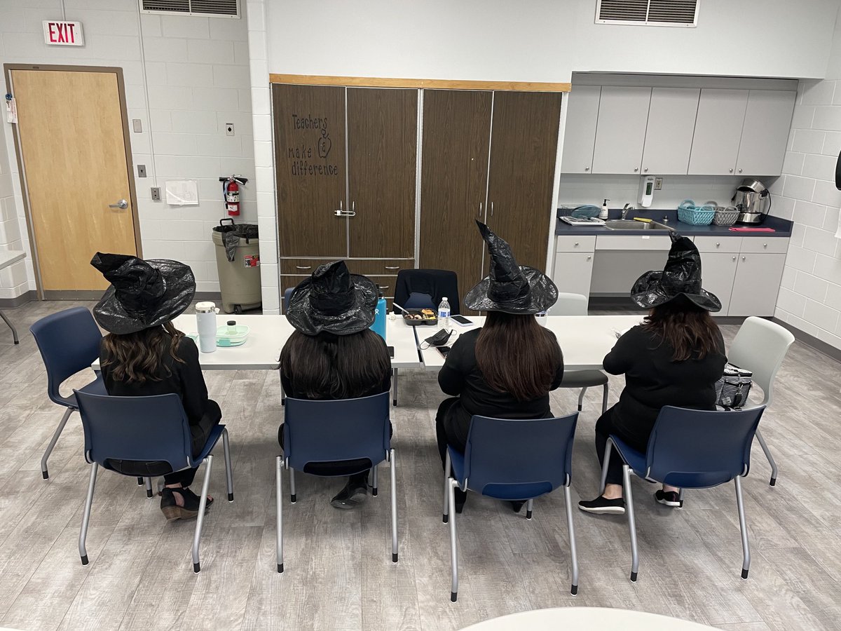 Hocus Pocus, everybody focus! Grade 3 witches council convened for Halloween ⁦⁦@MTPSNJ⁩ #potions #iputaspellonyou