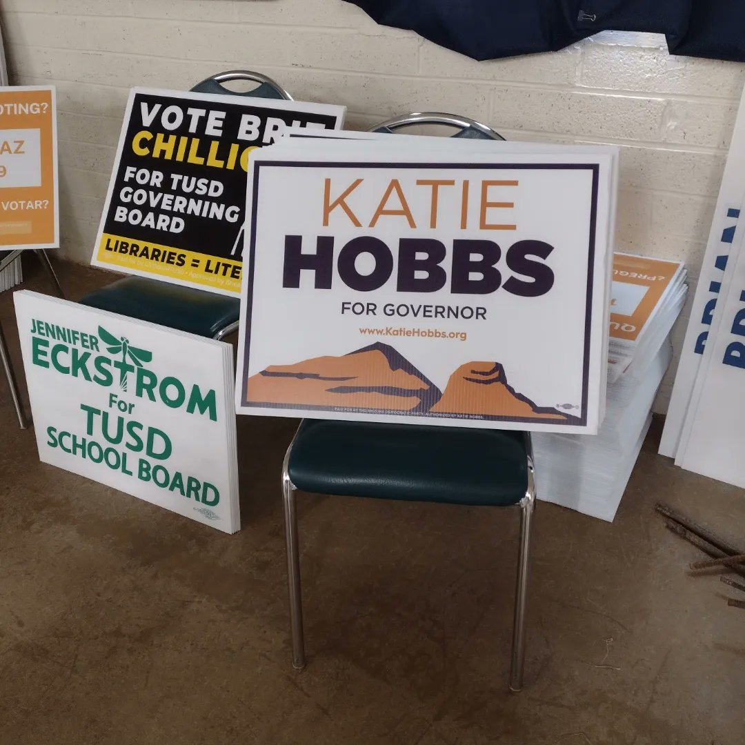 PimaDems's tweet image. We have Katie Hobbs signs!! Come on in and get them. We are open from 10am - 4pm