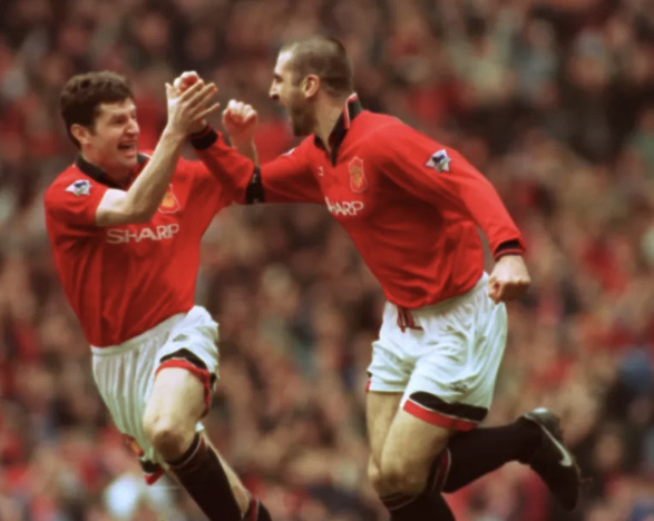 Happy Birthday to Denis Irwin. 