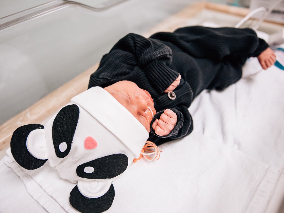 southlakehlth's tweet photo. It’s a zoo in the NICU! Happy Halloween from our littlest patients! 🐼🐵🐯🦋 https://t.co/fecQTmhsIo