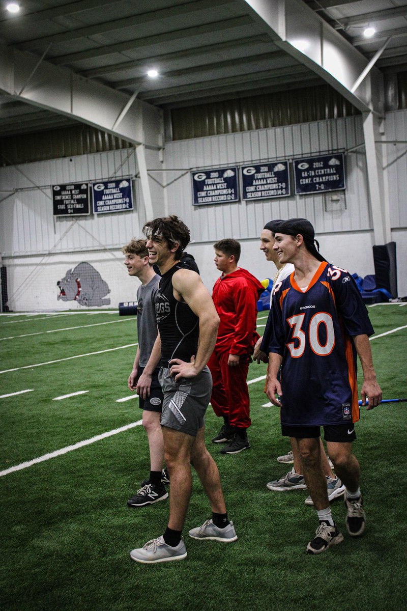 Creepin’ it real this morning at our Halloween Wiffle Ball Game 👻🎃🧹🧙