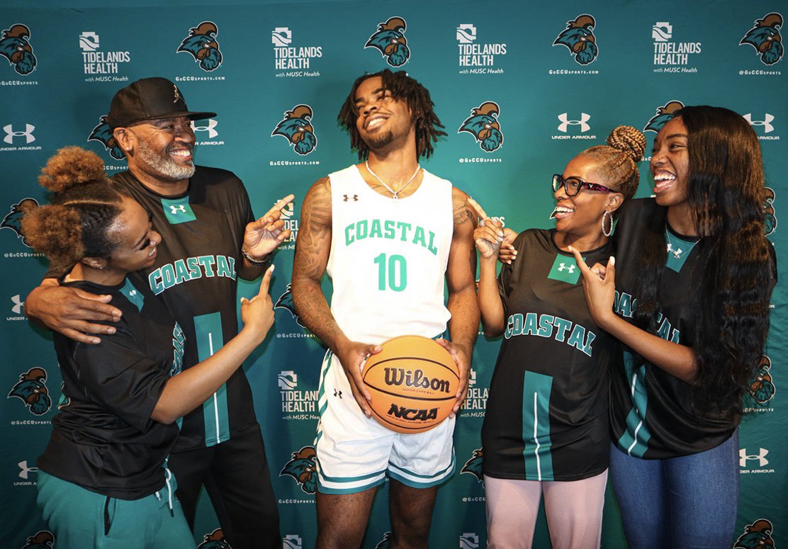 Teal Nation! What’s good?? 🏝️🏀
#officialvisit #notcommitted