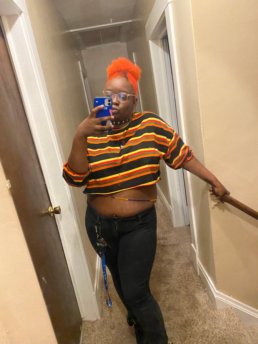 VelmaValor's tweet photo. I’m available for cashmeets every Monday! Approach and let me humiliate you at the ATM. $200 deposit required. Nothing less than $450. 

🧡 findom blackdomme finsub cashmeet tribute piggy paypigs humanatm 🧡 https://t.co/KcOiREX540