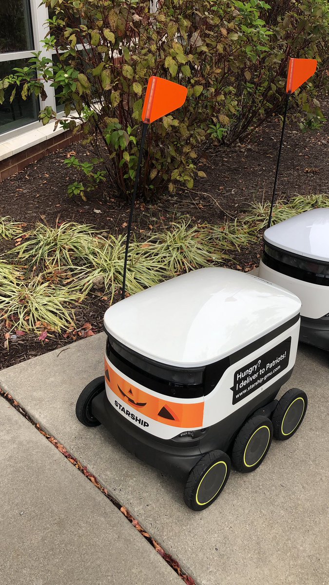texas_7_drw's tweet photo. Happy Halloween from your local small friendly neighborhood spooky marshmallow-shaped delivery boi
@StarshipRobots #PumpkinBot https://t.co/JPmAcZCTbY