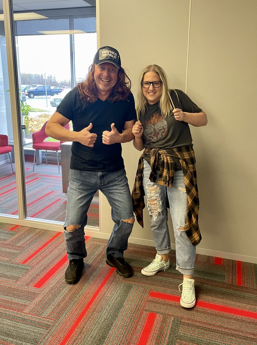 Happy Halloween!🎃

#WaynesWorld #PartyOn #Excellent #Halloween2022