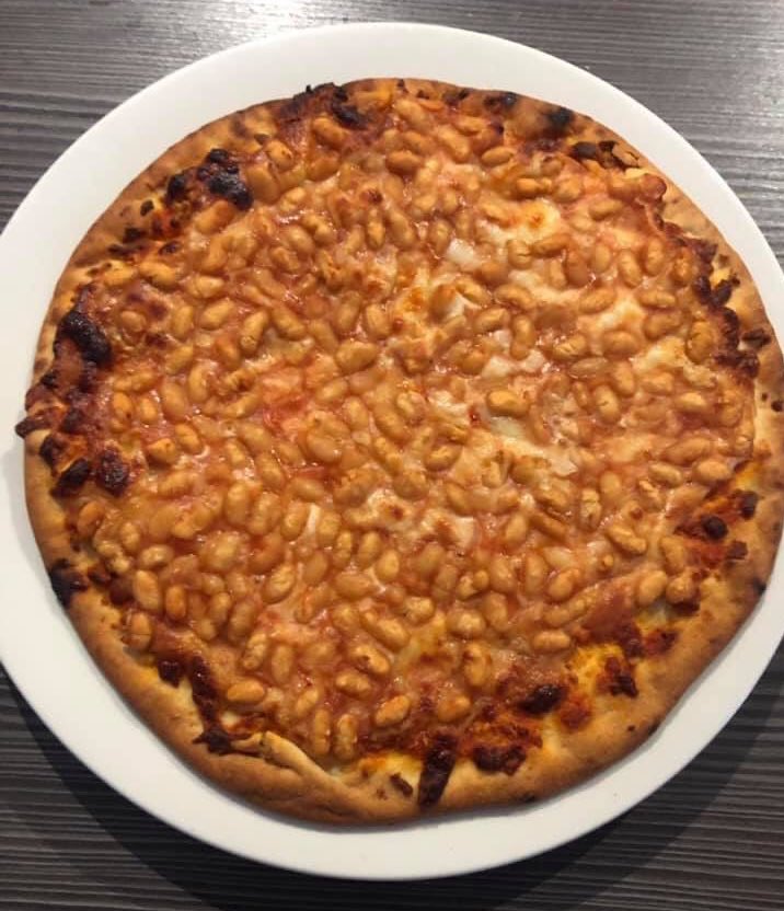 Dinner with Beans 🍽️ tweet media
