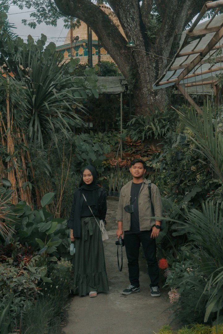 ardnadya's tweet photo. Dari “gakusah ah” sampe akhirnya jadi juga prewed (tentunya konsep yg males ribet😅), terimakasih motivasi dan fasilitas pulangnya bapak @shauqinaufal 🫶 https://t.co/YtovfVbkpa