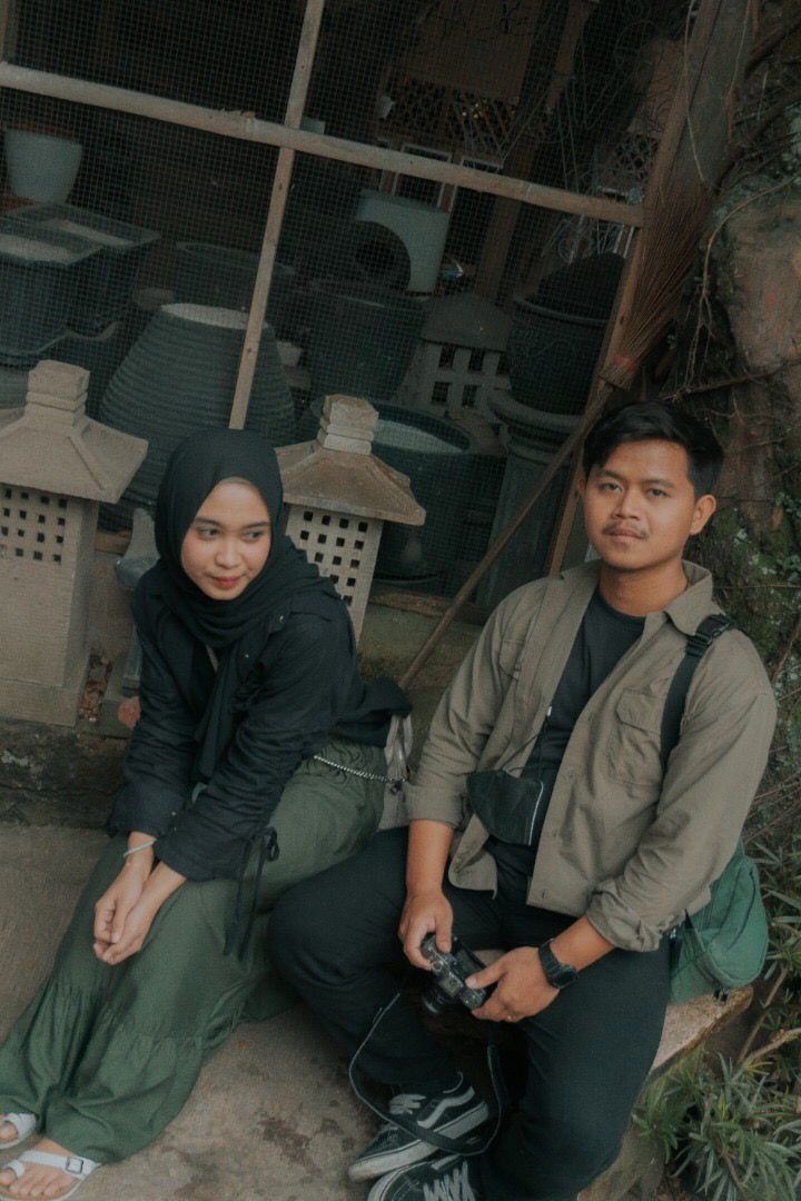ardnadya's tweet photo. Dari “gakusah ah” sampe akhirnya jadi juga prewed (tentunya konsep yg males ribet😅), terimakasih motivasi dan fasilitas pulangnya bapak @shauqinaufal 🫶 https://t.co/YtovfVbkpa